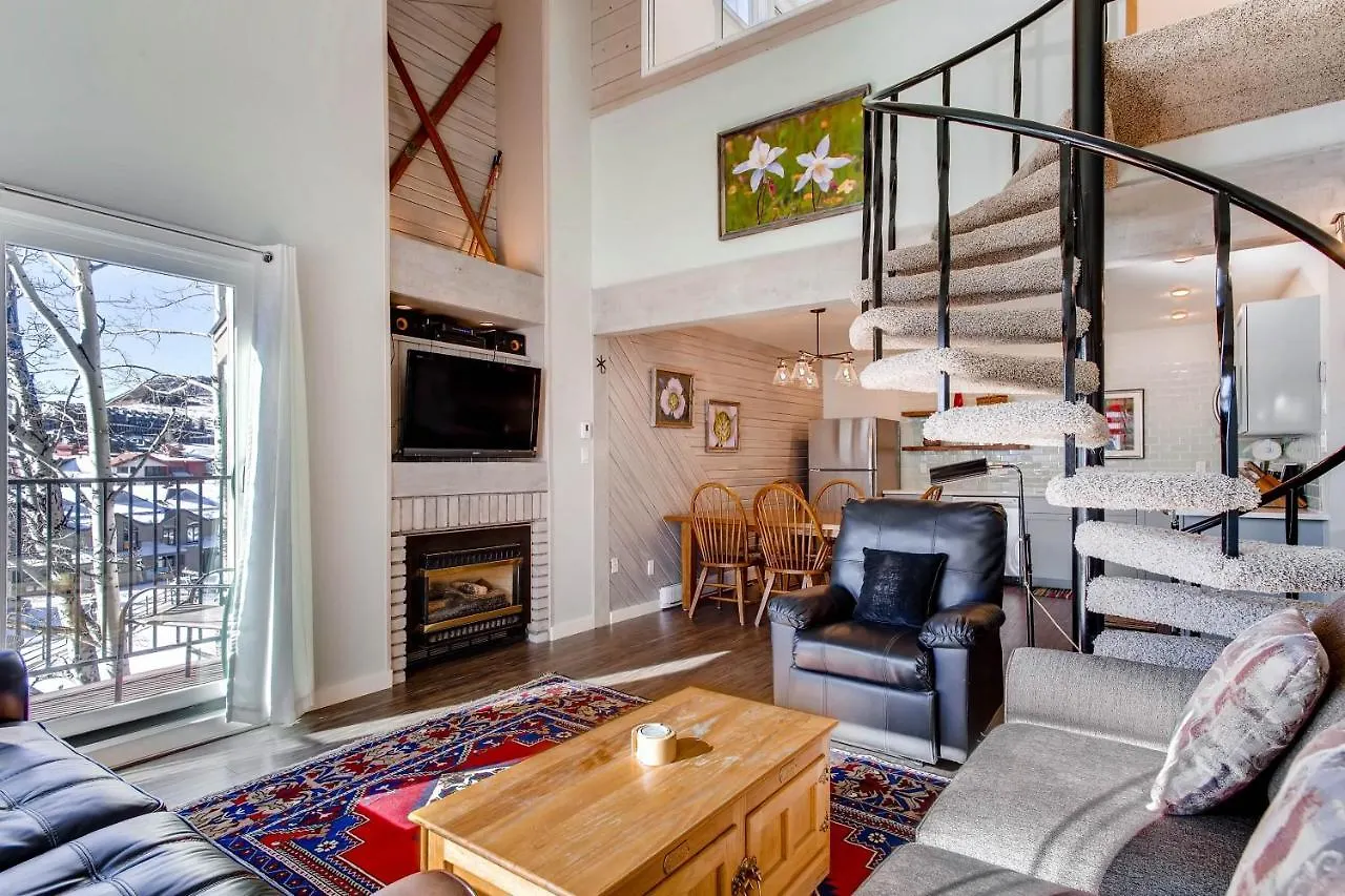 Amazing 2 Bedroom With Balcony And Views