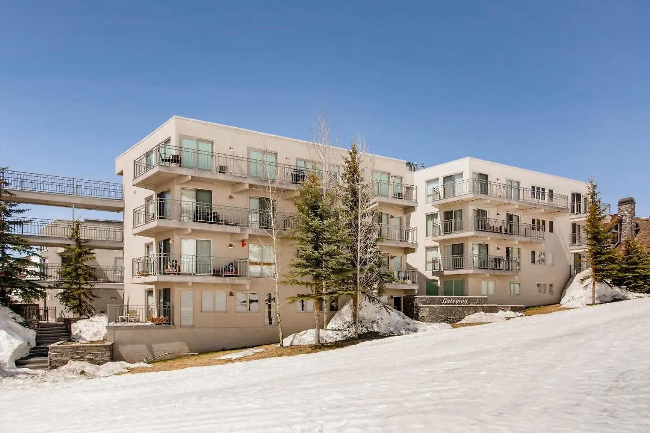 Apartment Updated 1 Bedroom - Ski-in Ski-out Access *