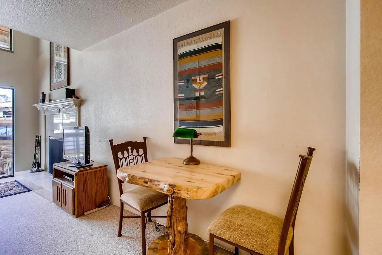 Apartment 1 Bedroom Andloft With Deck - Sleeps 5 People *