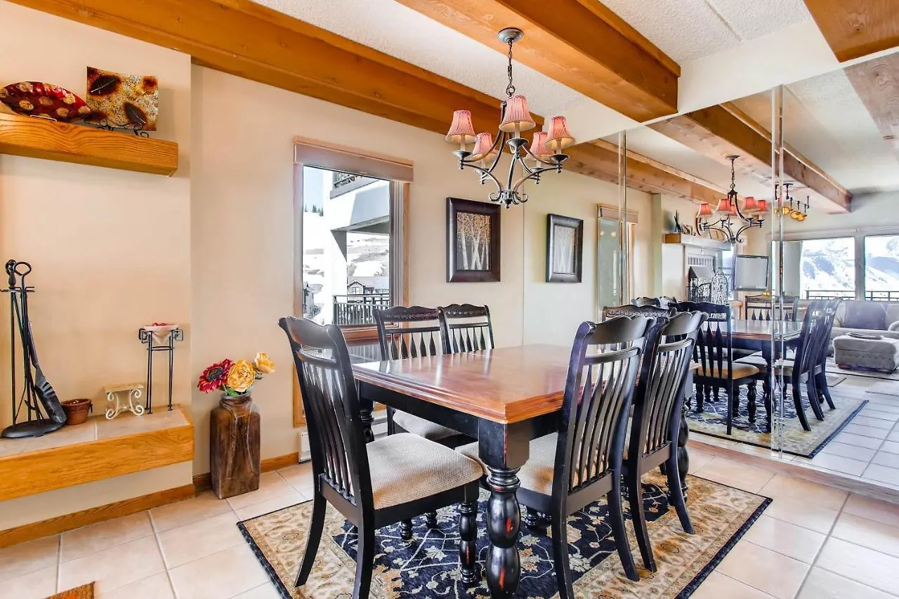 2 Bedroom With Open Floor Plan & Updated Kitchen Apartment Crested Butte