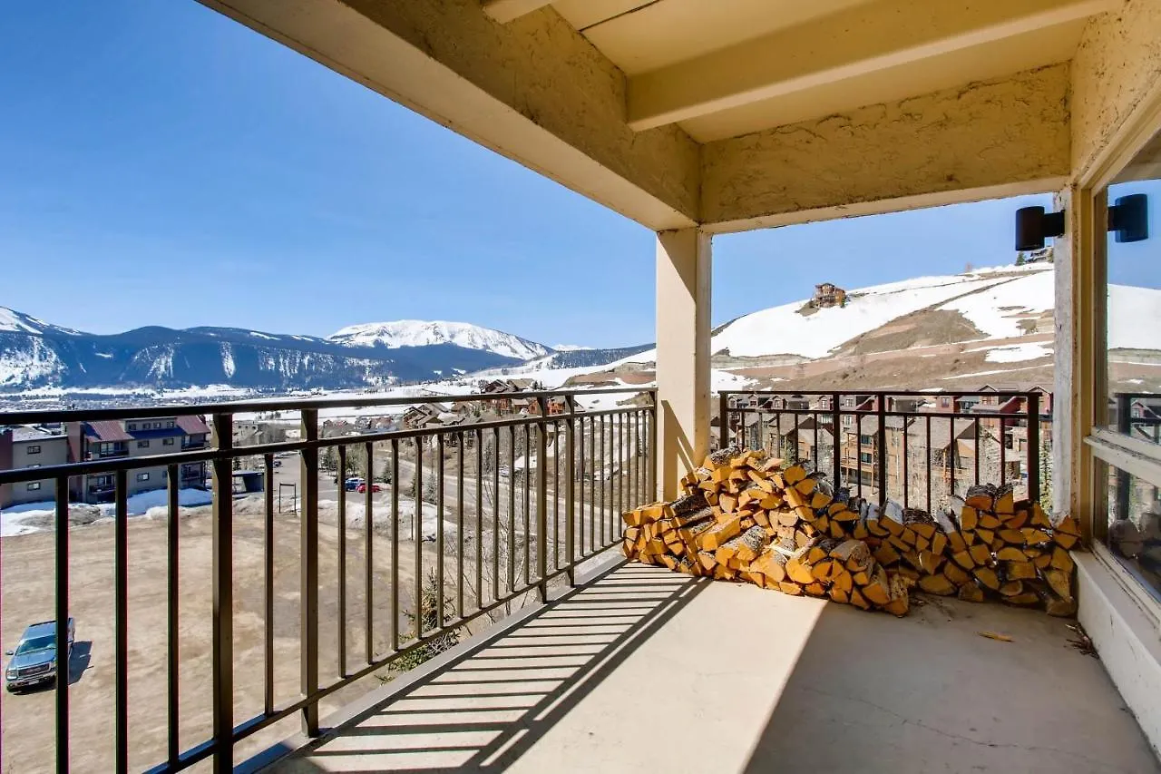 Apartment 2 Bedroom With Open Floor Plan & Updated Kitchen Crested Butte