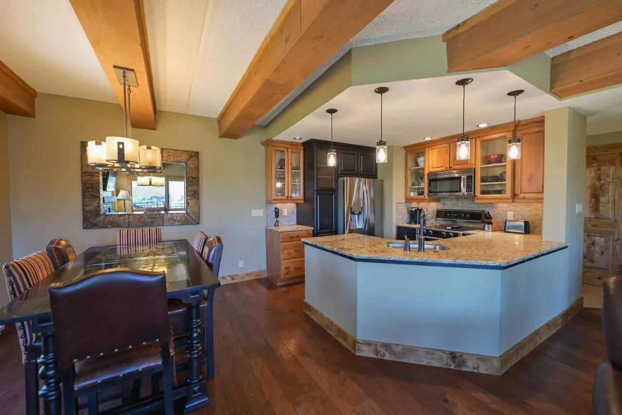 5th Floor 2bd 2ba With Magnificent Views Apartment