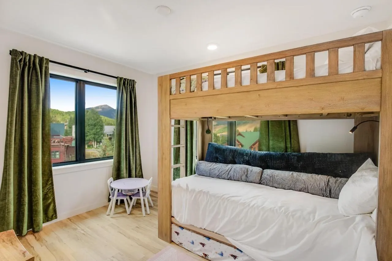 Enchanted Alps - Whole Permit 301,470 Holiday home