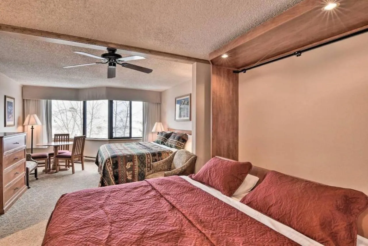 Grand 3* Crested Butte