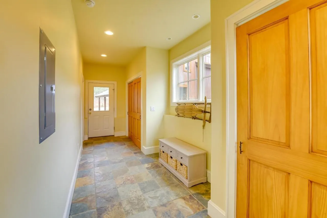 Cb Trailhouse - Walk To Meridian Lake! Holiday home