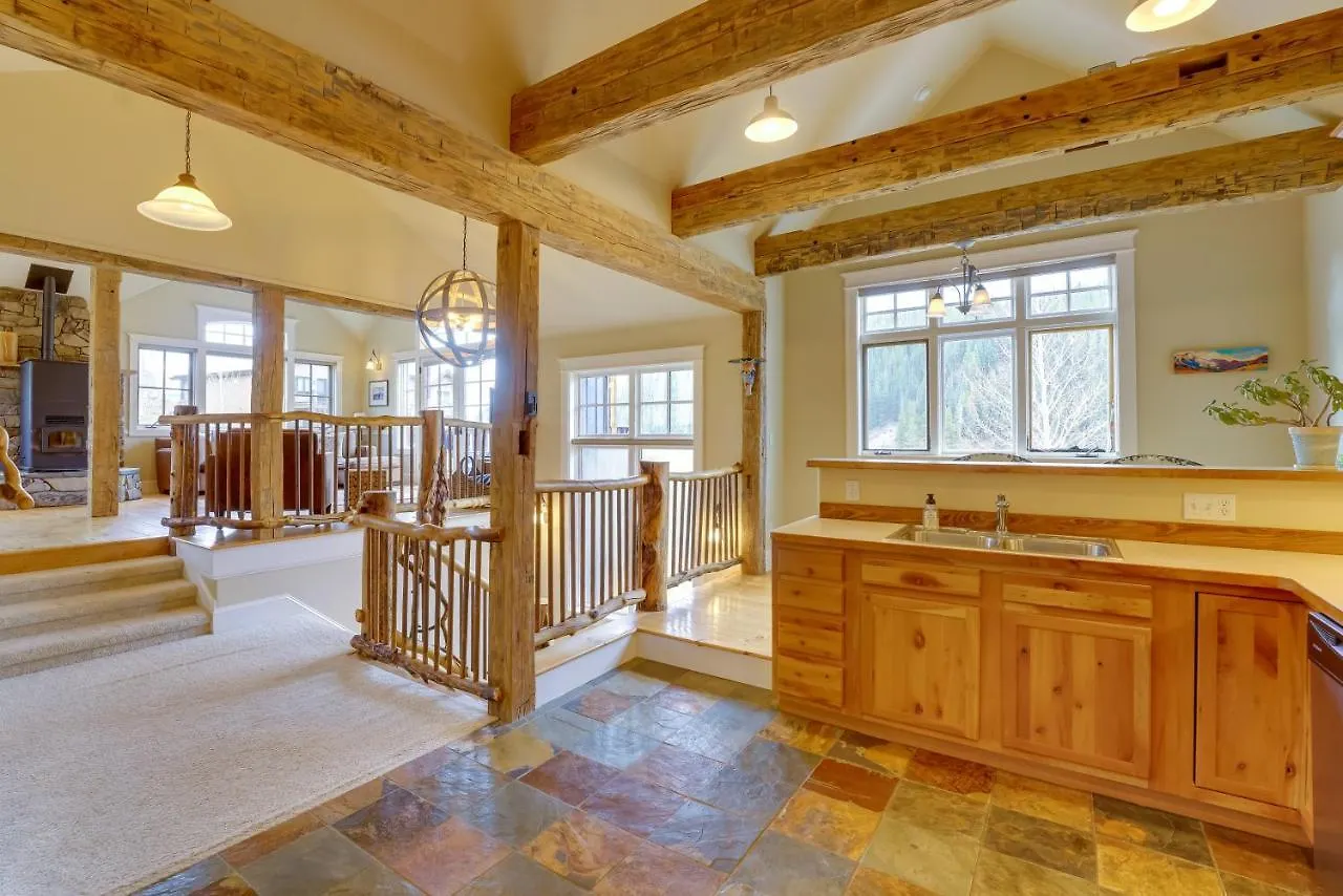 Cb Trailhouse - Walk To Meridian Lake! Holiday home