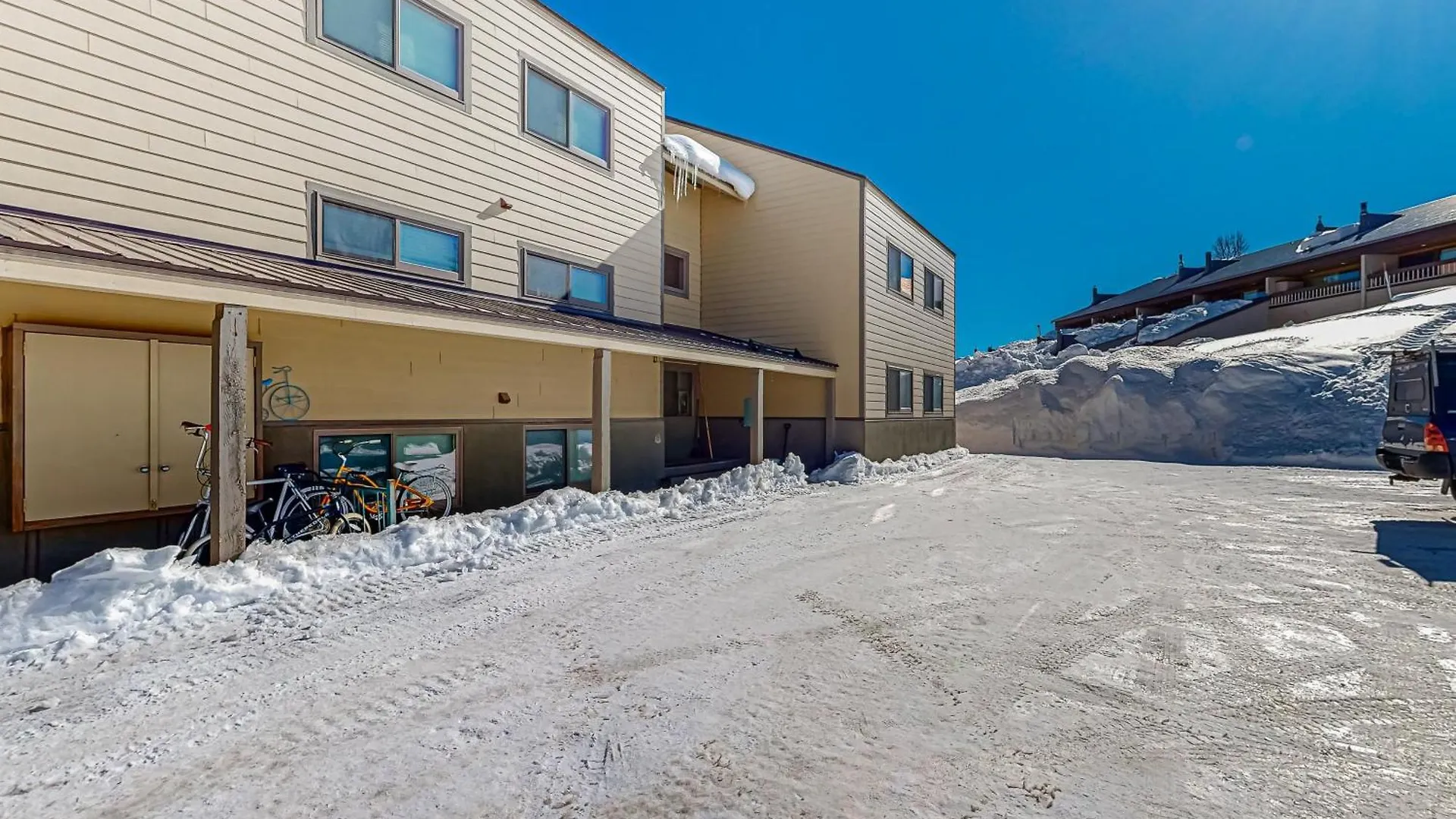 Apartment Alpine 4 *