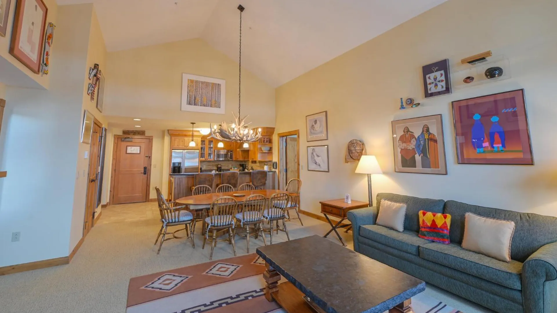 Resort The At Mountaineer Square Mount Crested Butte
