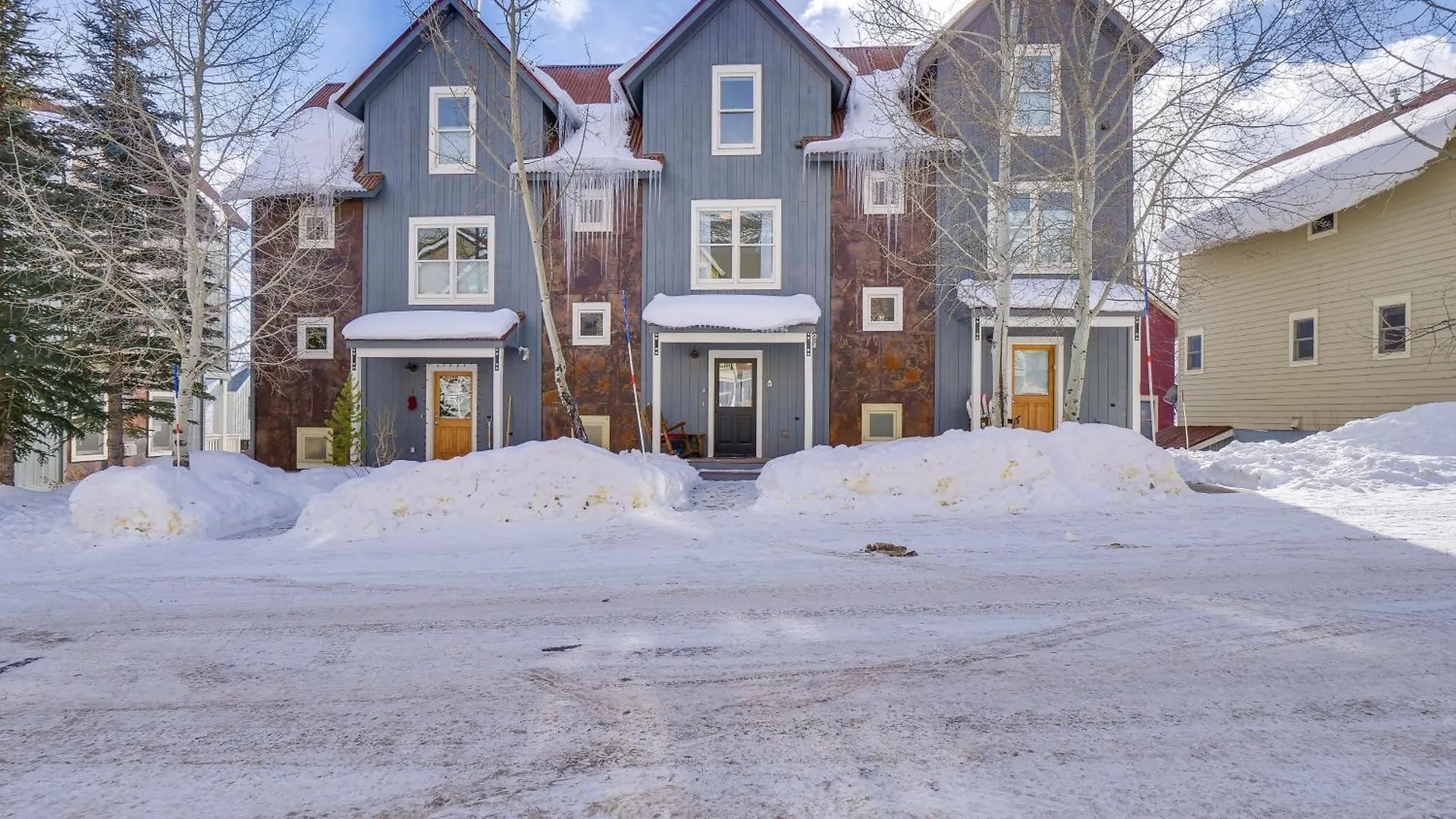 Chic Townhome Half Mi To Skiing! *
