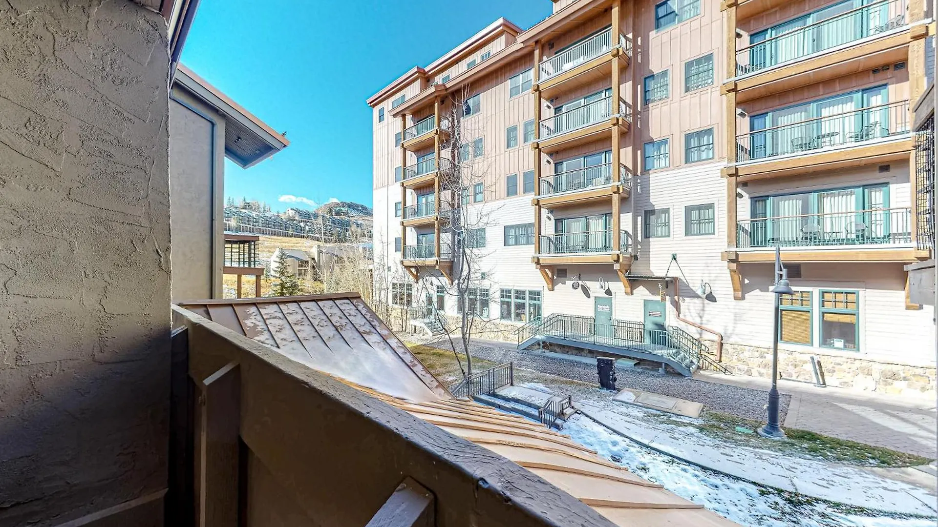 Emmons Escape & Cozy Slopeside
