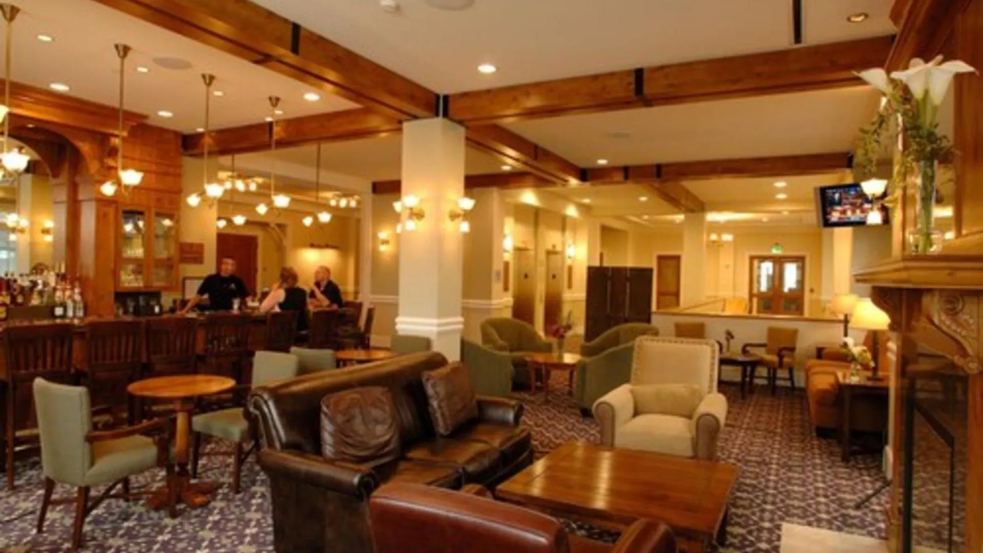 The At Mountaineer Square Resort 4*