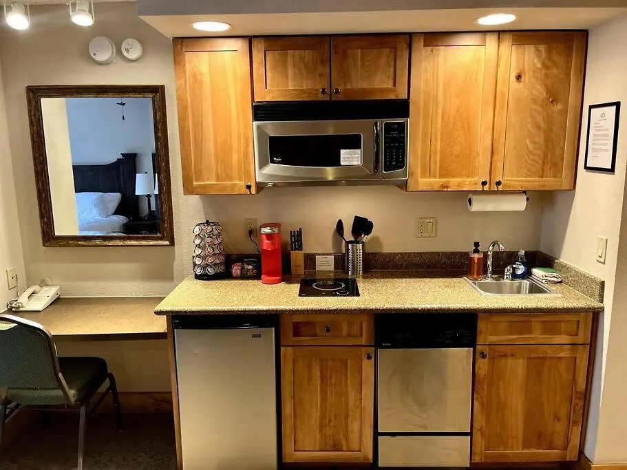 Apartment Mt Cb Base In-out With King Bed, Hot Tub, Pool & Kitchen & No Fee!