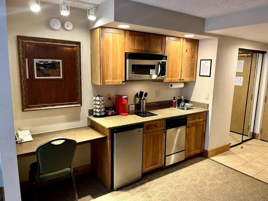 Apartment Mt Cb Base In-out With King Bed, Hot Tub, Pool & Kitchen & No Fee! *