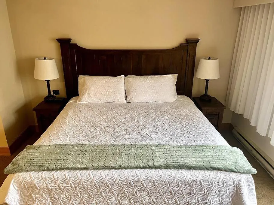 Apartment Mt Cb Base In-out With King Bed, Hot Tub, Pool & Kitchen & No Fee! *