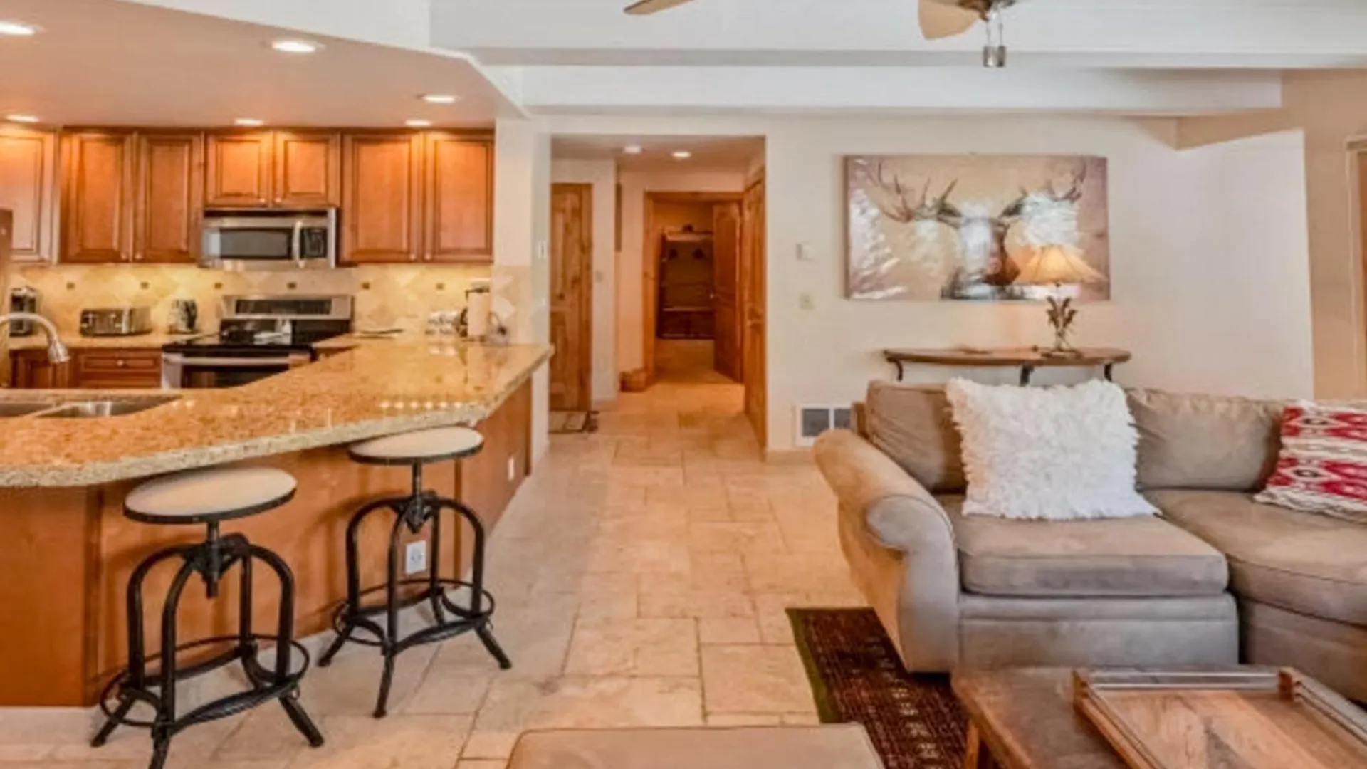 Silver Queen Haven Apartment *