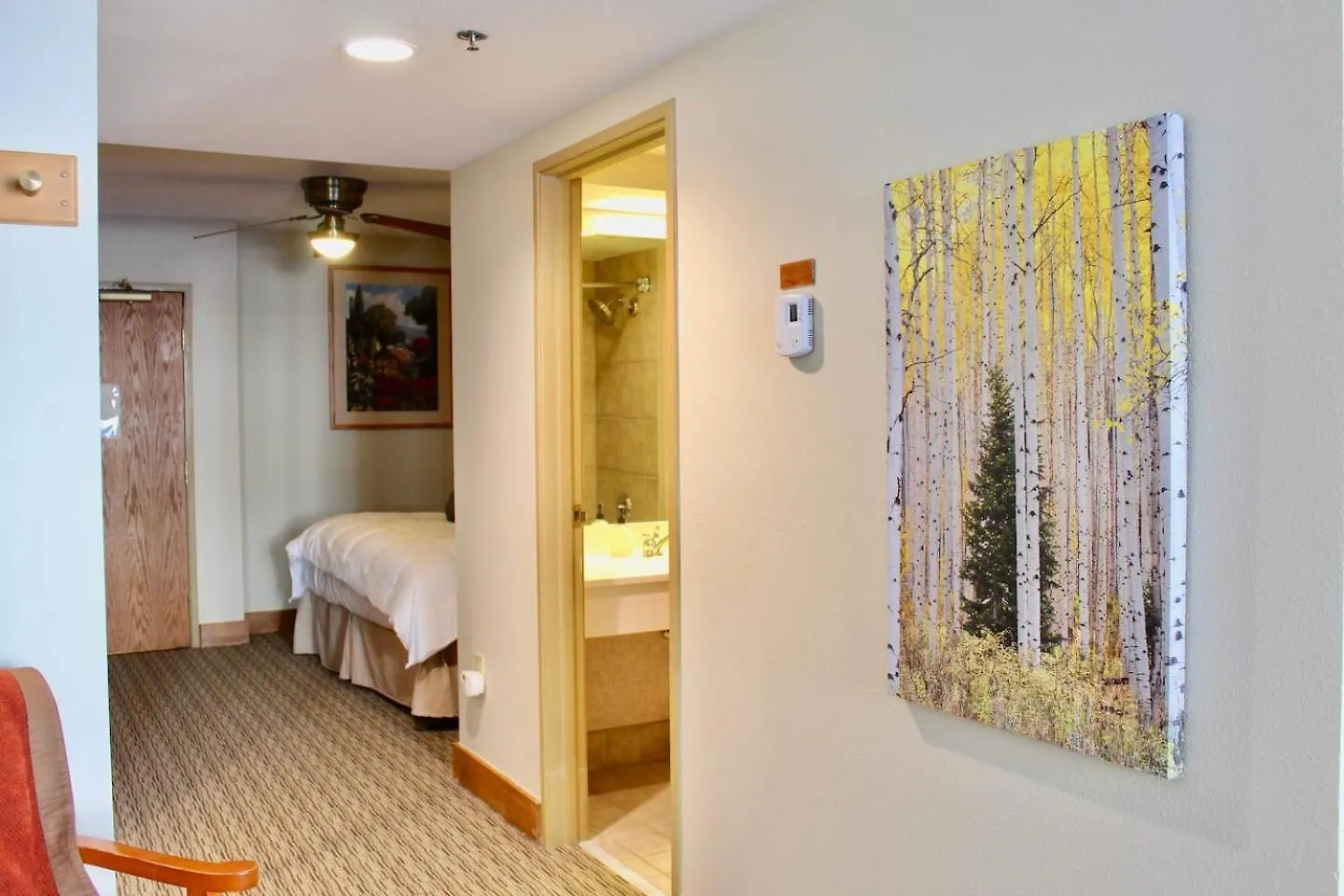 Walk To Mountain Base For 4 & Pool Holiday home