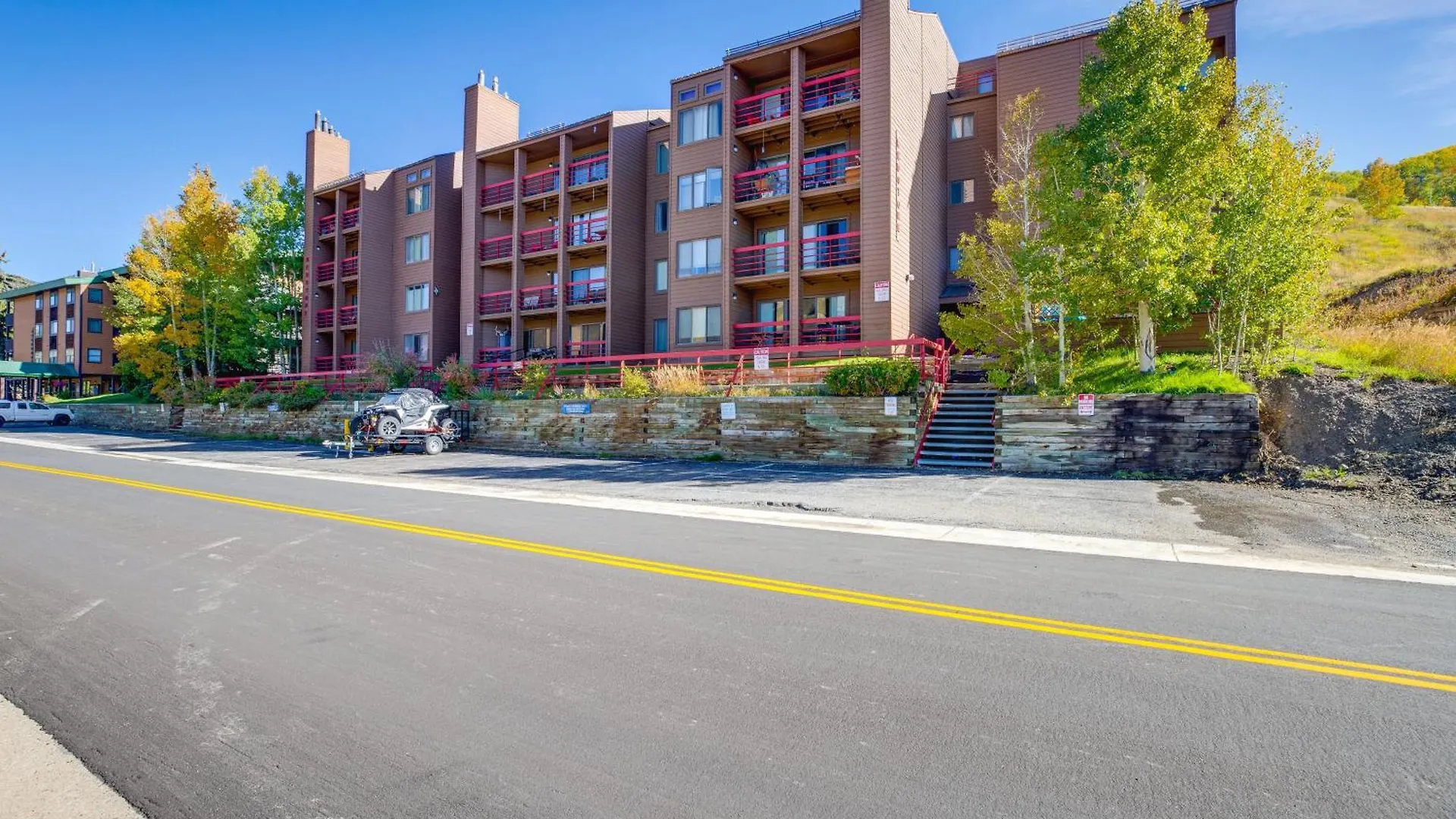 Walk To Lift Mtn-view With Loft Apartment *