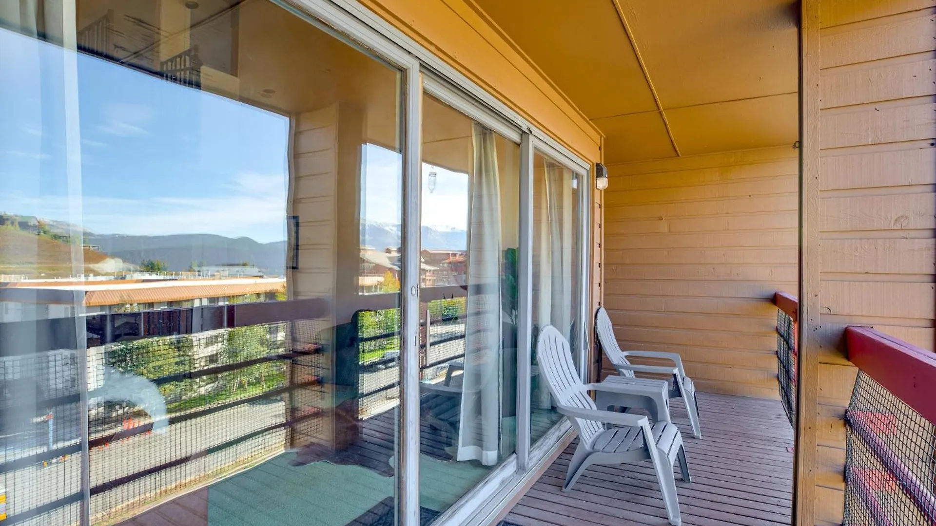 Walk To Lift Mtn-view With Loft Apartment