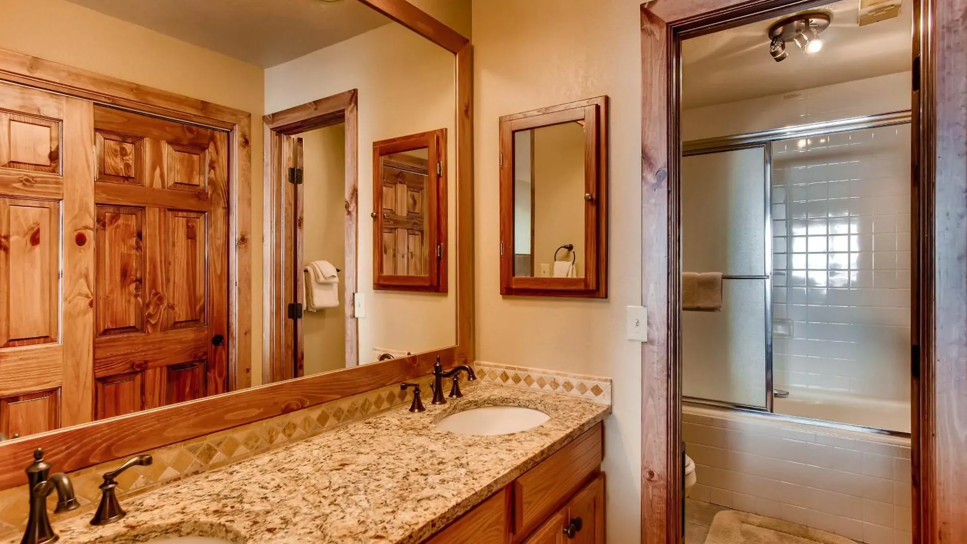 Recently Remodeled 2 Bedroom Apartment