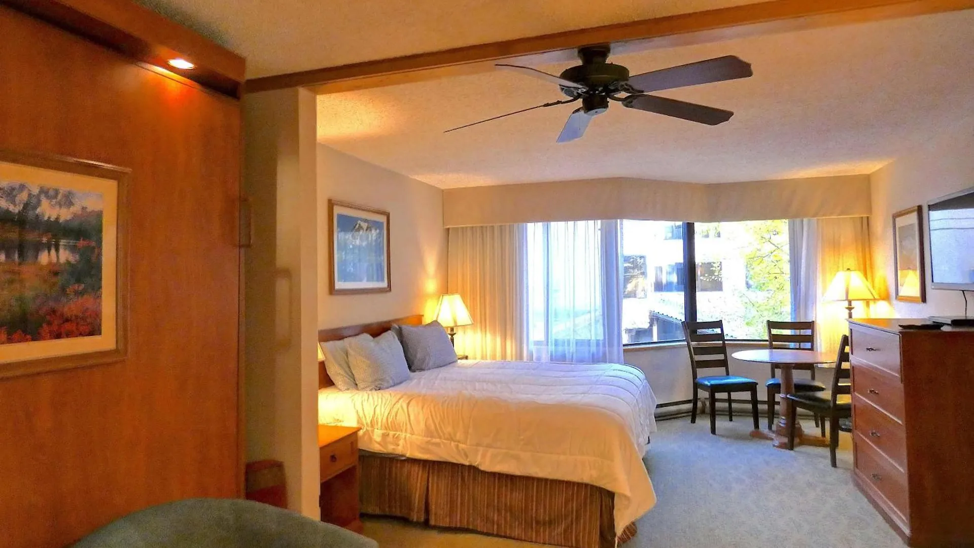 Apartment New Listing Pets Ok Base Free Wifi Hot Tub *