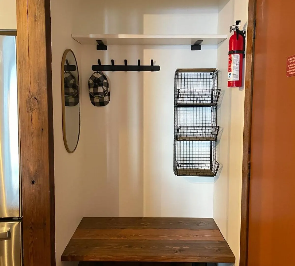 Apartment Newly Renovated In Out 2br *