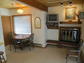 Hotel The Wood Creek By