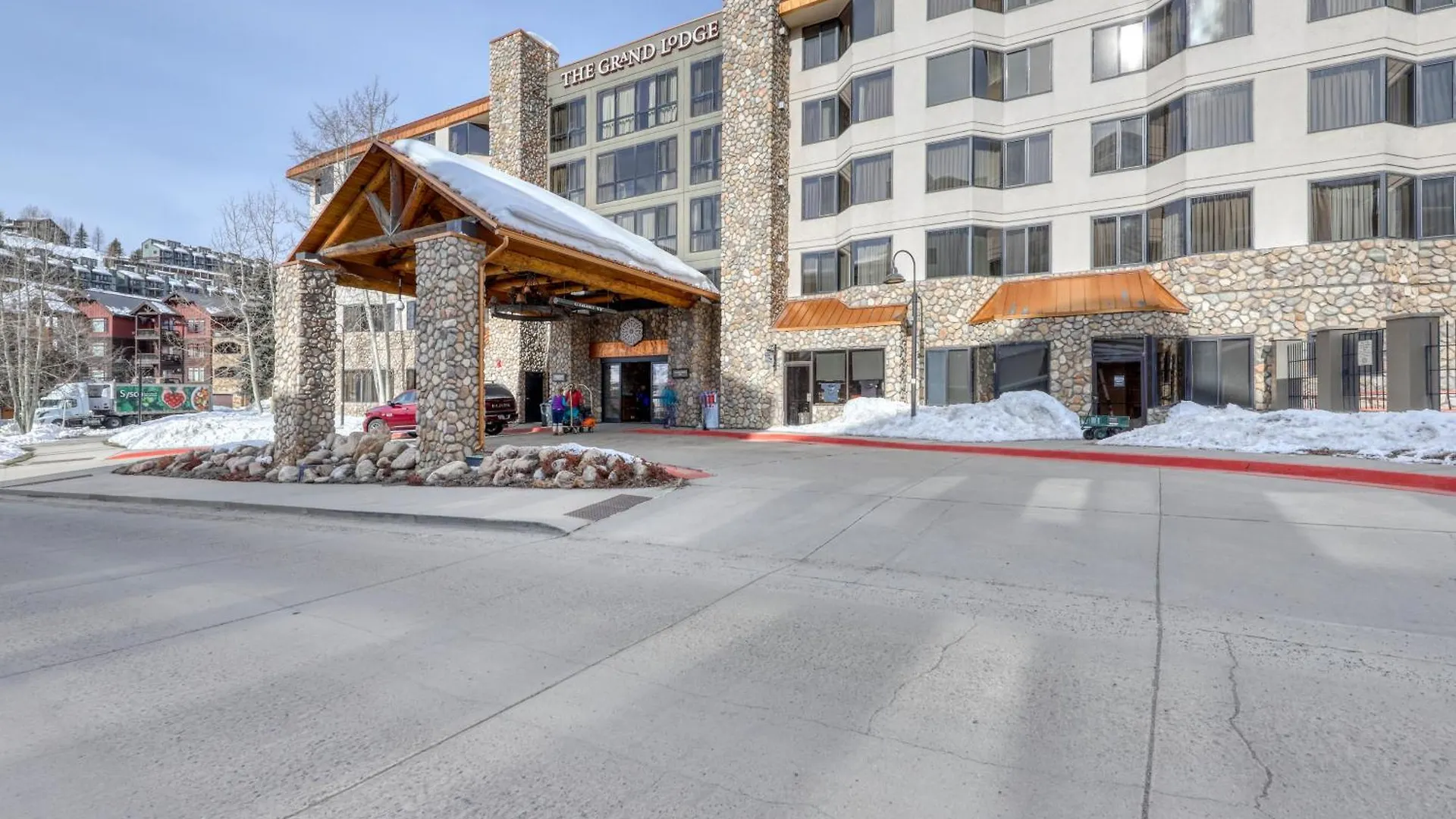 Hotel Grand #151