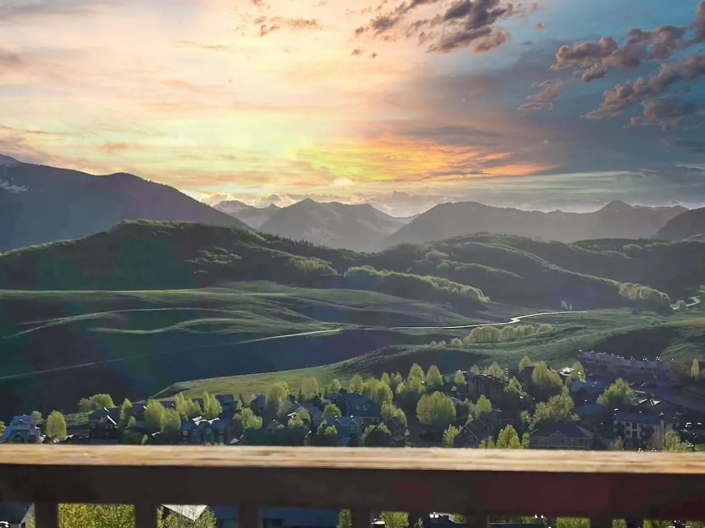 Highest In Cb With Stunning Views From Porch