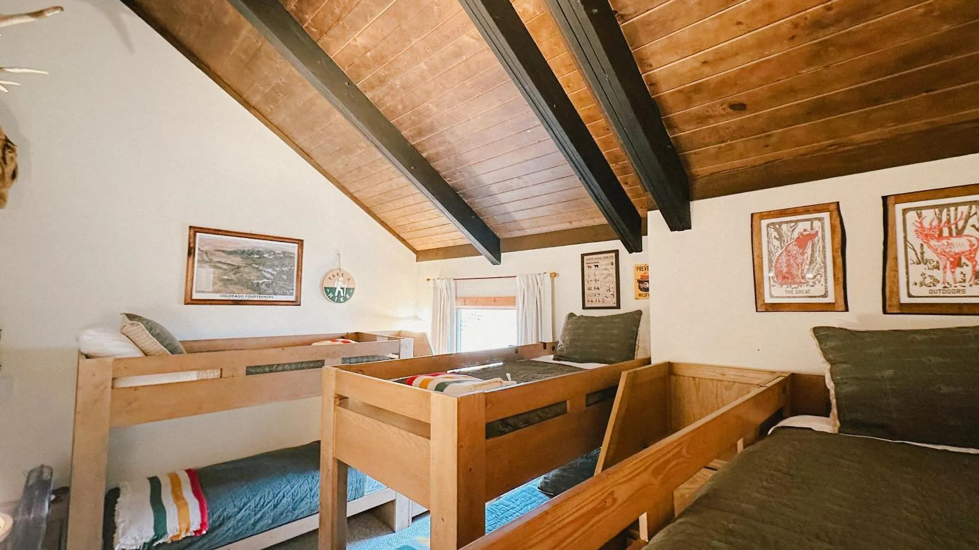3br Mountain At The Trailhead With Huge Views