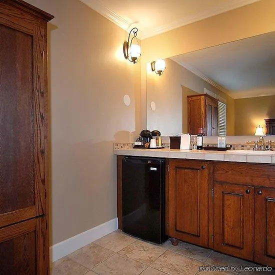 Apartment The At *