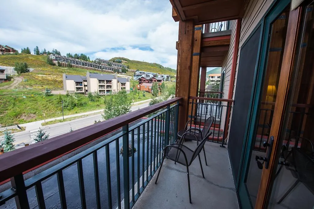 Resort The At Mountaineer Square