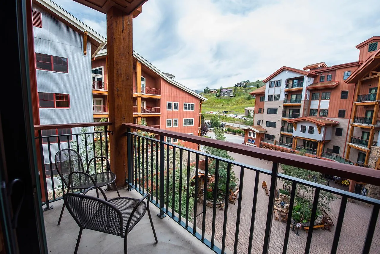 Resort The At Mountaineer Square Mount Crested Butte