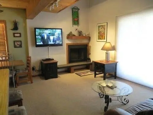 Hotel The Wood Creek By