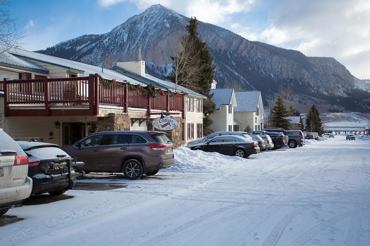 Cristiana Guesthaus Lodge