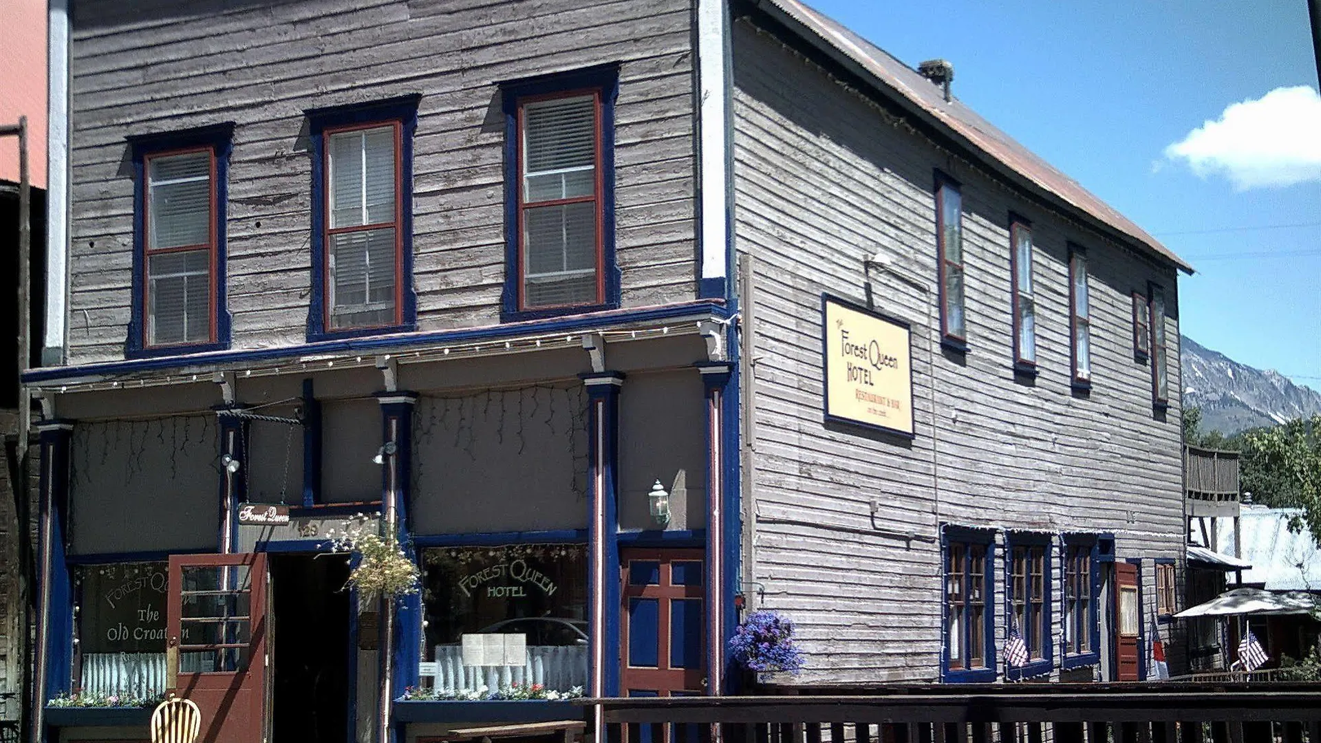 The Forest Queen Hotel 2*