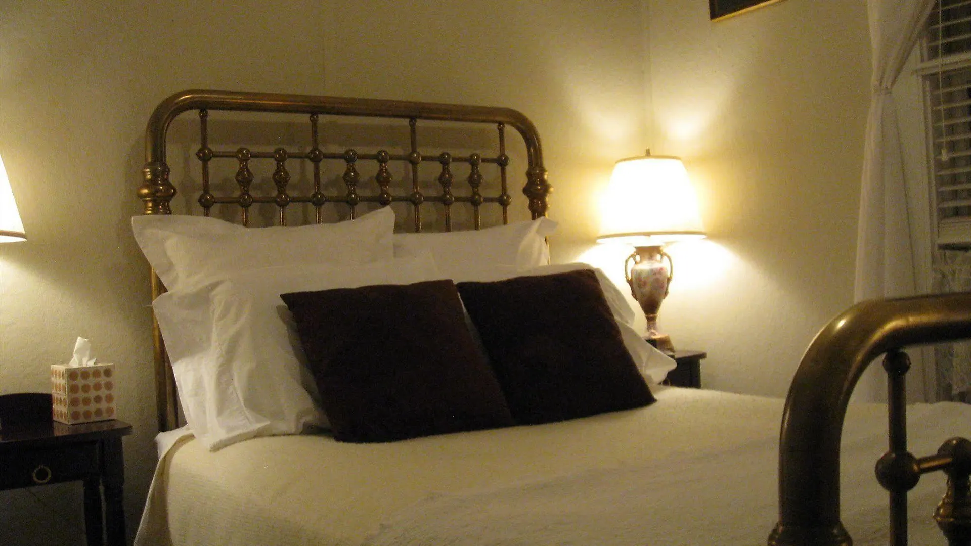 Hotel The Forest Queen