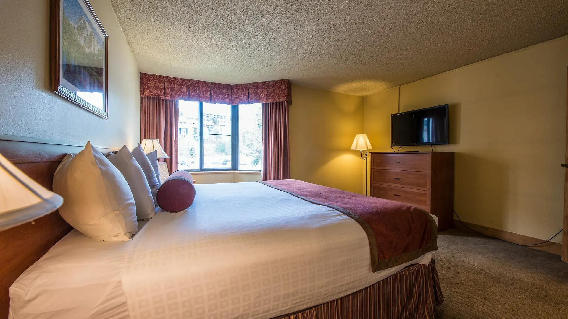 Hotel The Grand And 3*