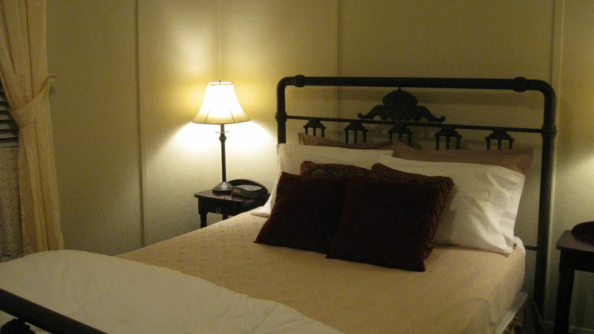 The Forest Queen Hotel Crested Butte