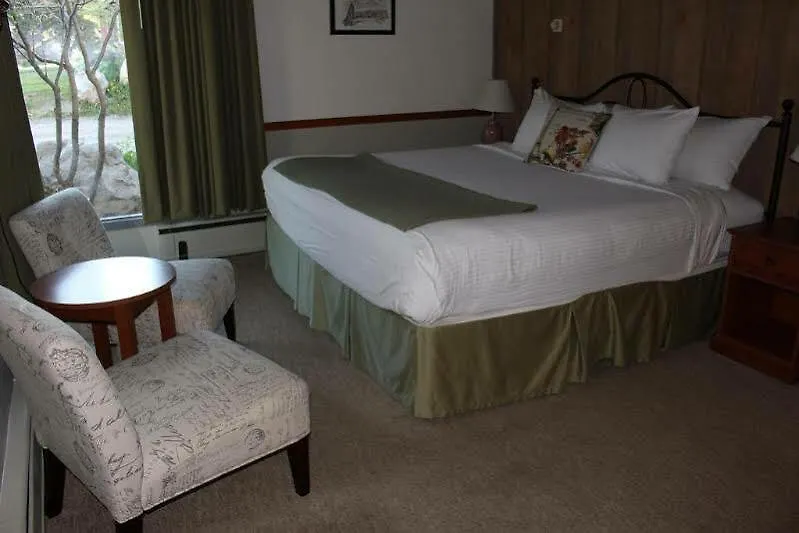 Cristiana Guesthaus Lodge *