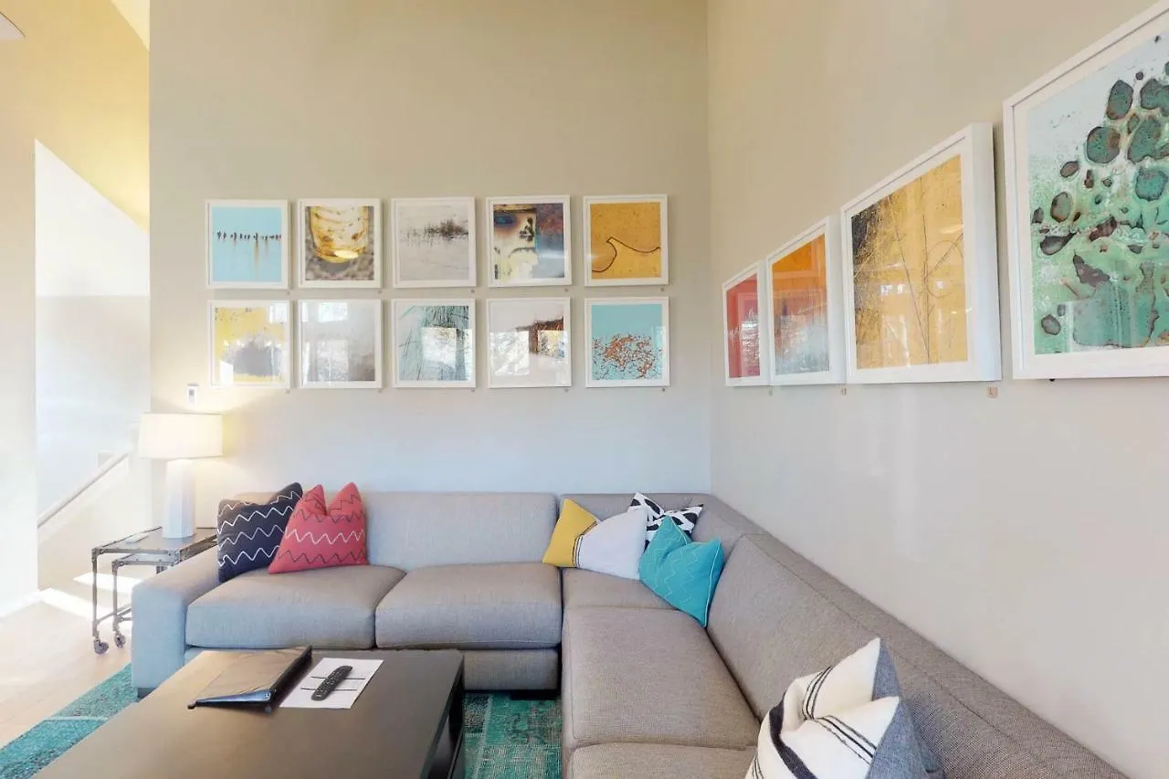 Mountain Jewel Apartment