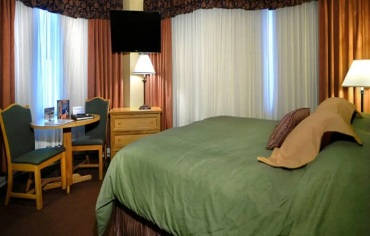 Hotel The Grand And 3*