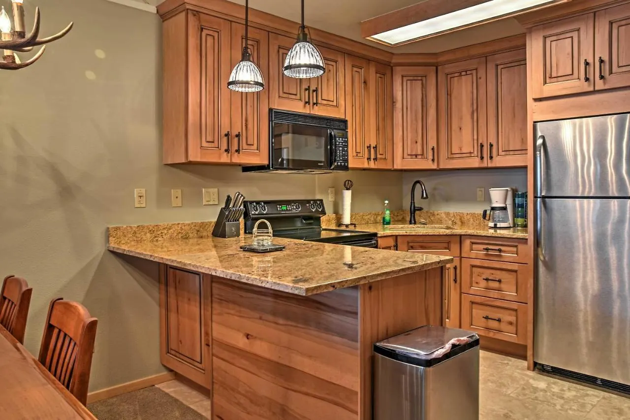 Eagles Nest Townhome With Mtn Views Holiday home Crested Butte
