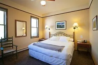 Lodge Elk Mountain