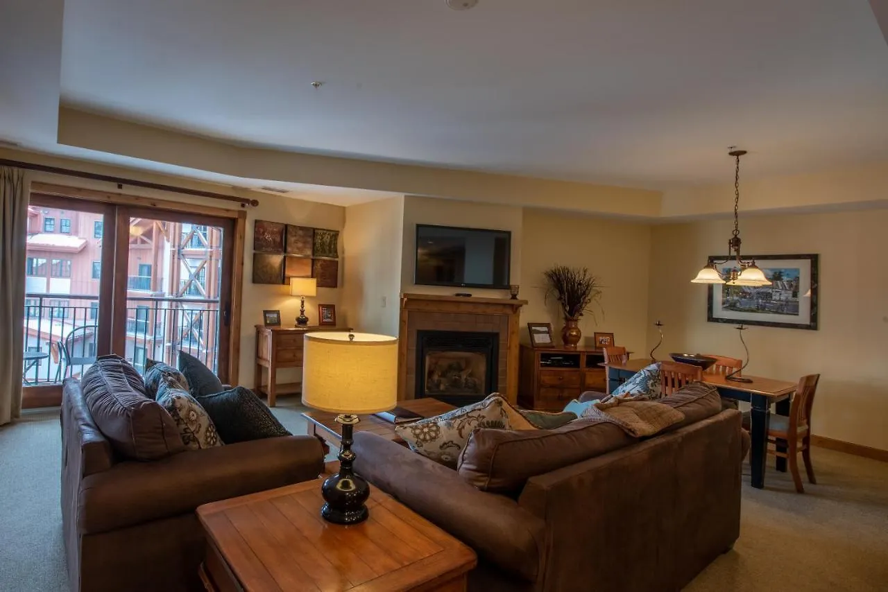 Comfortable 1 Bedroom - Slopeside Apartment