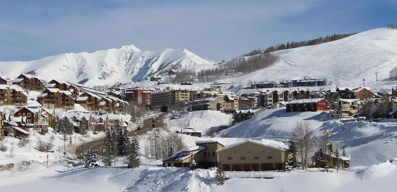 Elevation & Hotel 4*