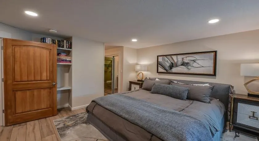 2 Bedroom With Huge, Sectional Couch Appartamento *