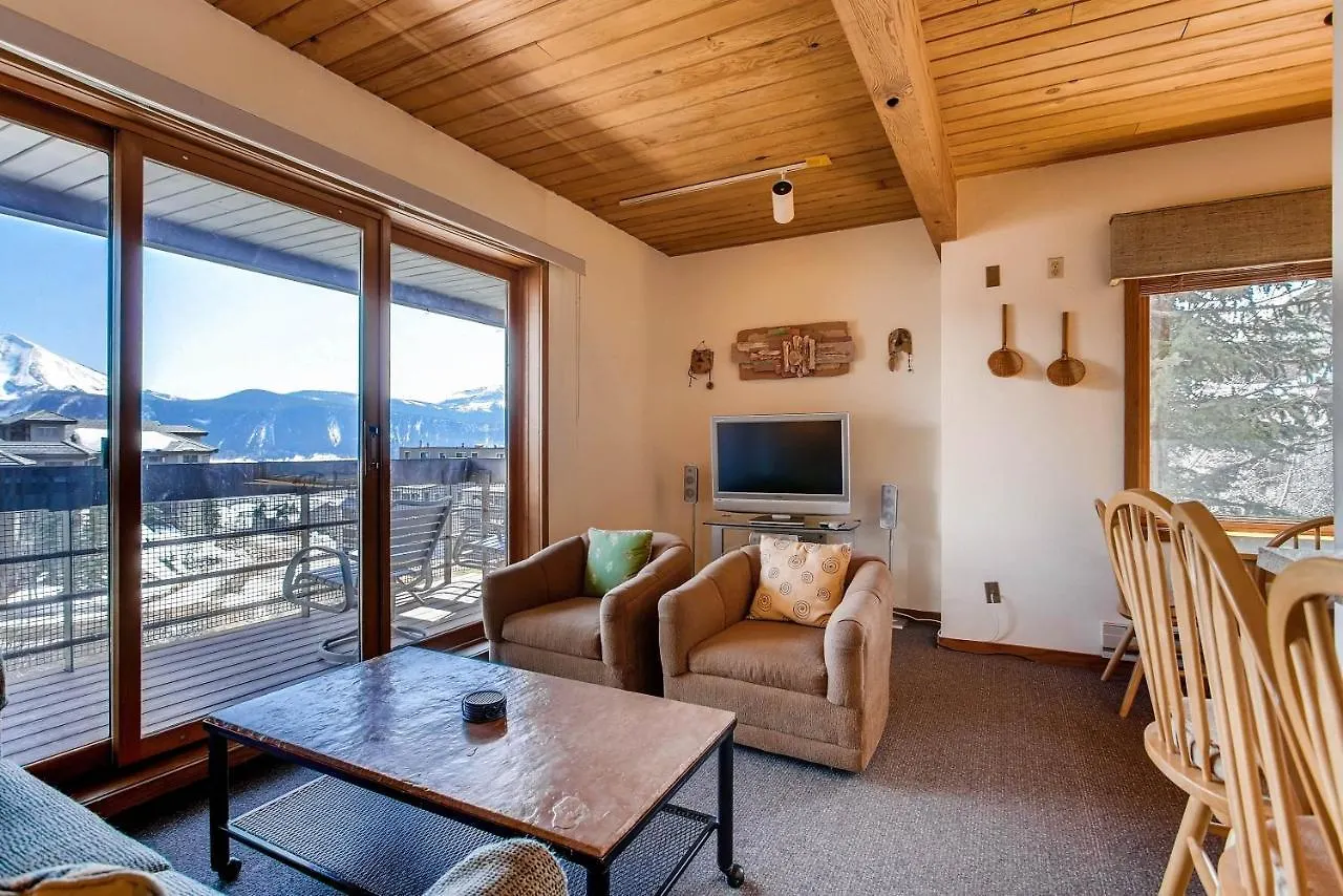 Apartment 1 Bedroom With Amazing Views Of Mountain Range & Wood Creek