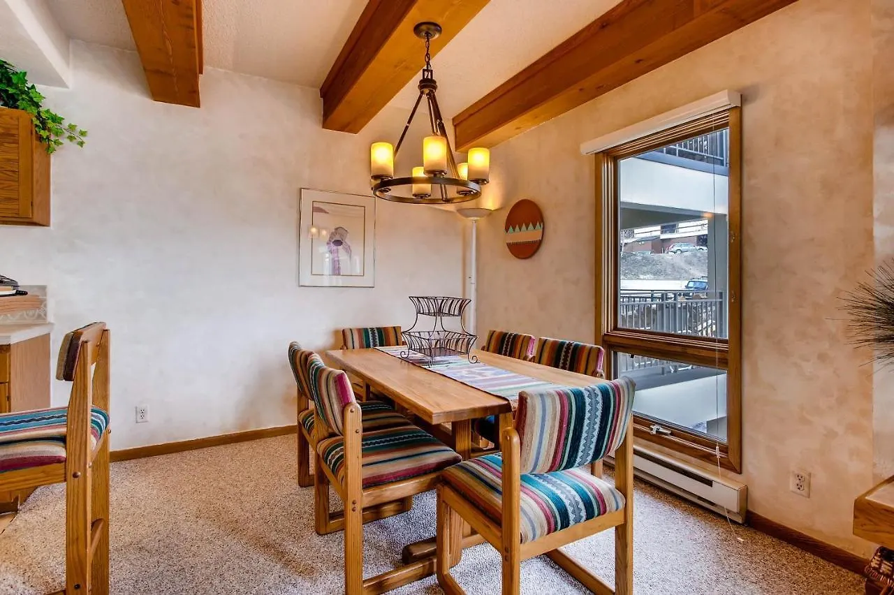 2 Bedroom With Views Of Wood Creek & Mountains Crested Butte