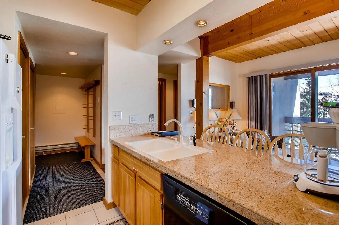 1 Bedroom With Amazing Views Of Mountain Range & Wood Creek * Crested Butte