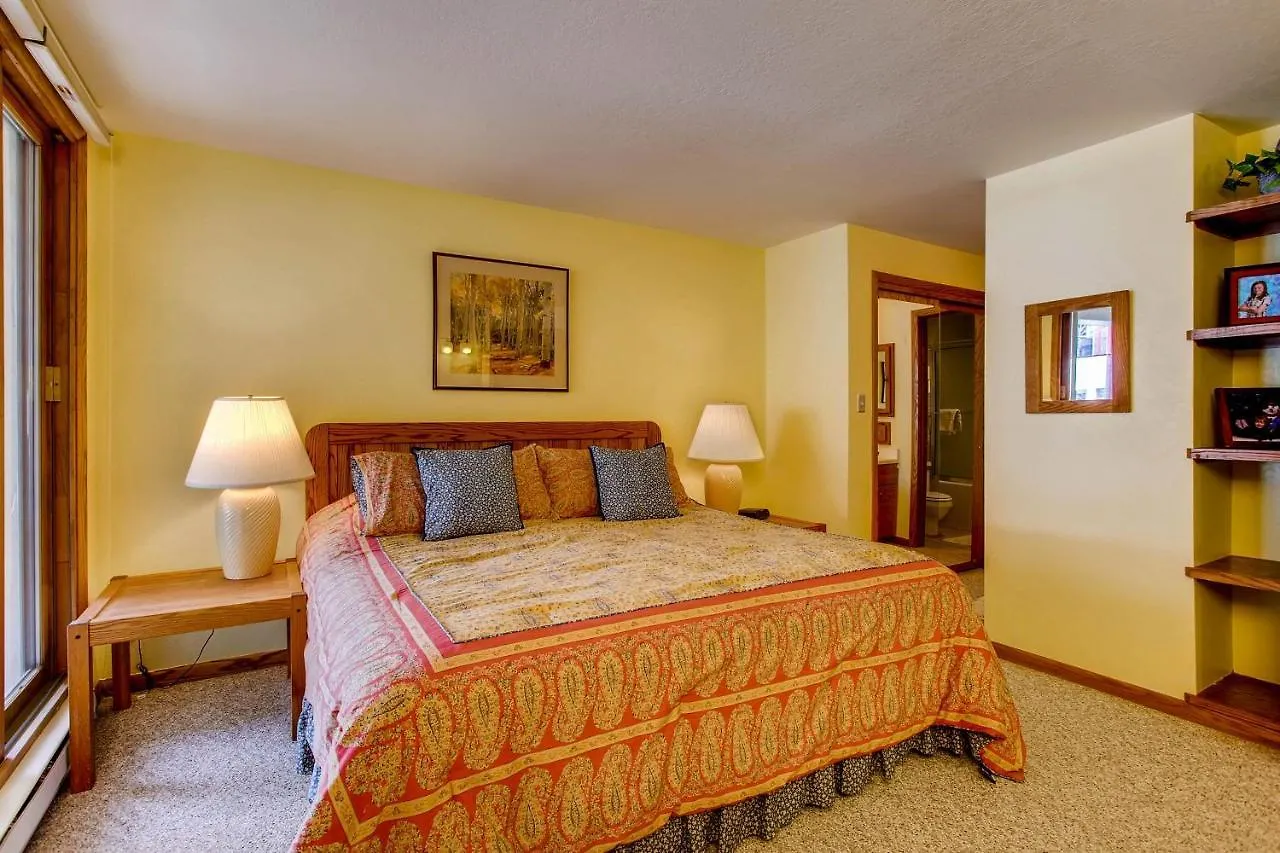 2 Bedroom With Views Of Wood Creek & Mountains * Crested Butte
